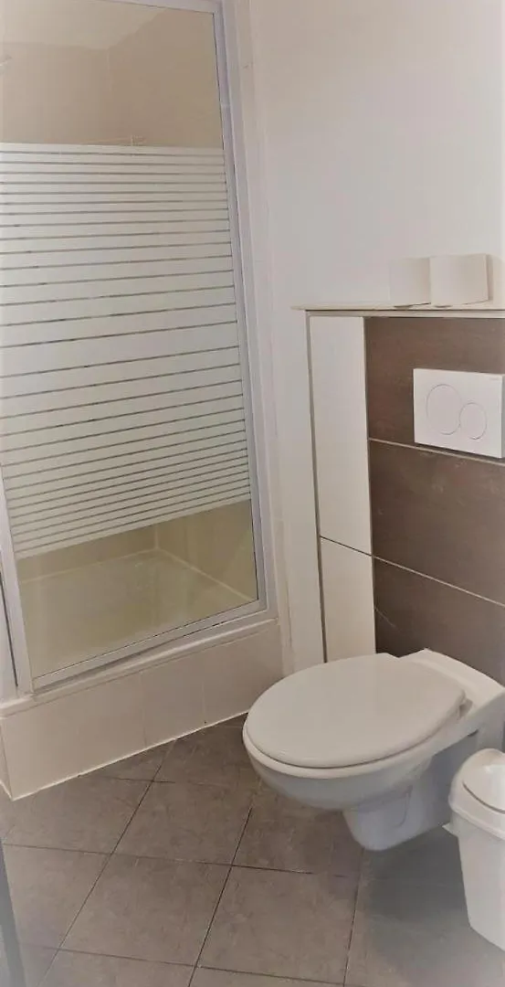 Mehrbett-Apartment 3 Citynah, Einfache Ausstattung Hamburg