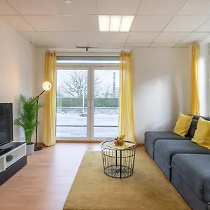  Apartment Beautiful 2 Bedroom Incl Parking