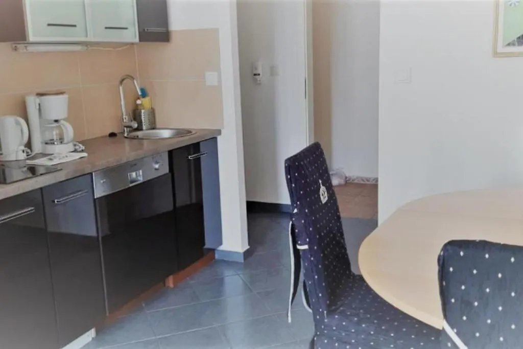 Mehrbett-Apartment 3 Citynah, Einfache Ausstattung Hamburg Germany